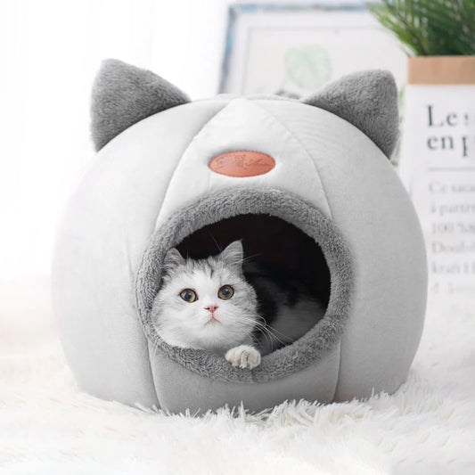 Winter Comfort: The Perfect Bed for Cats