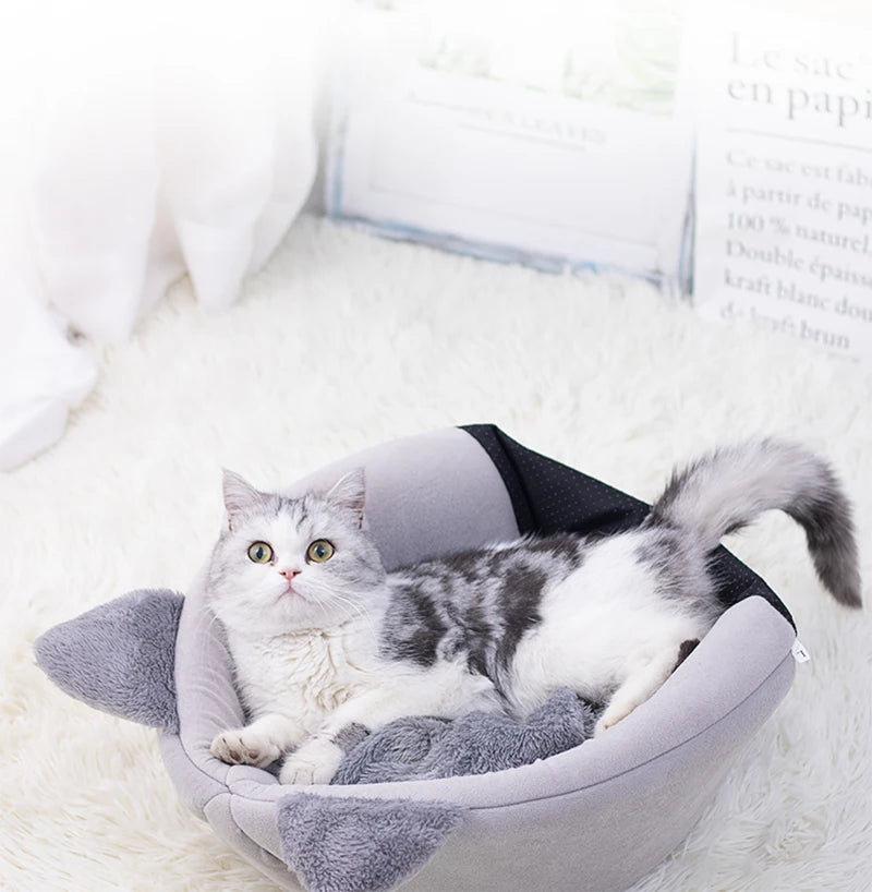 Winter Comfort: The Perfect Bed for Cats