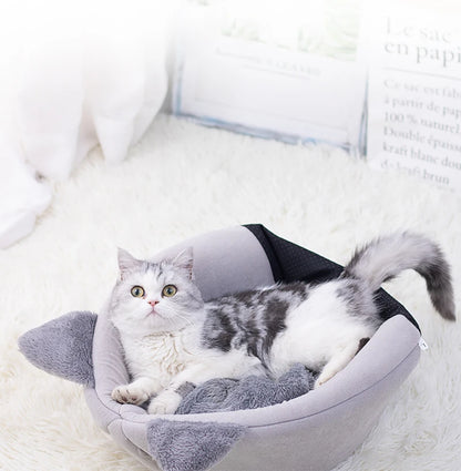 Winter Comfort: The Perfect Bed for Cats